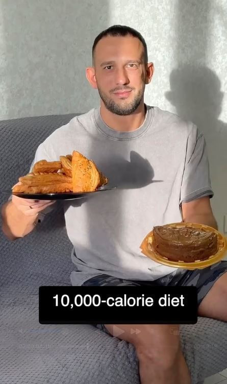 Kilo alma deneyi yapıyordu! Ünlü fenomen 30 yaşında hayatını kaybetti - Resim: 5