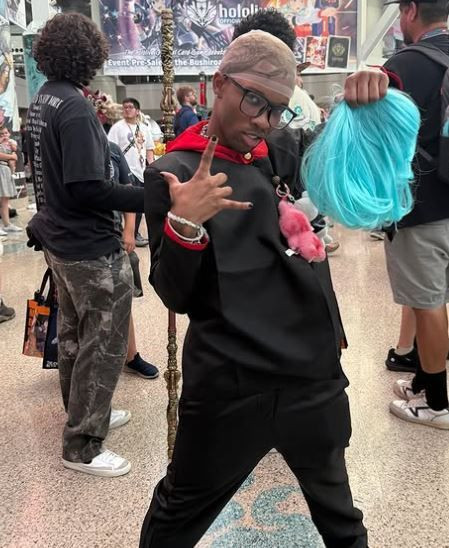 Otomobilinde çürümüş ceset bulunmuştu! Ünlü şarkıcının menajerinden açıklama - Resim: 6