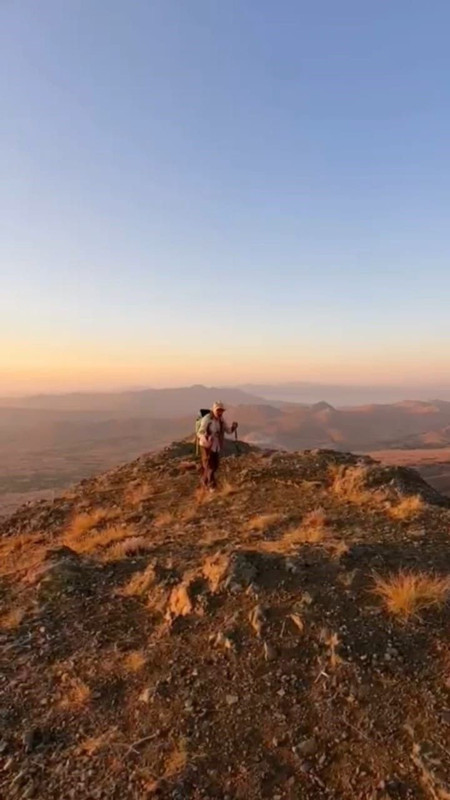 Van Gölü’nün korunmasına dikkat çekmek isteyen doğaseverler Erek Dağı’nda yürüyüş düzenledi - Resim: 4