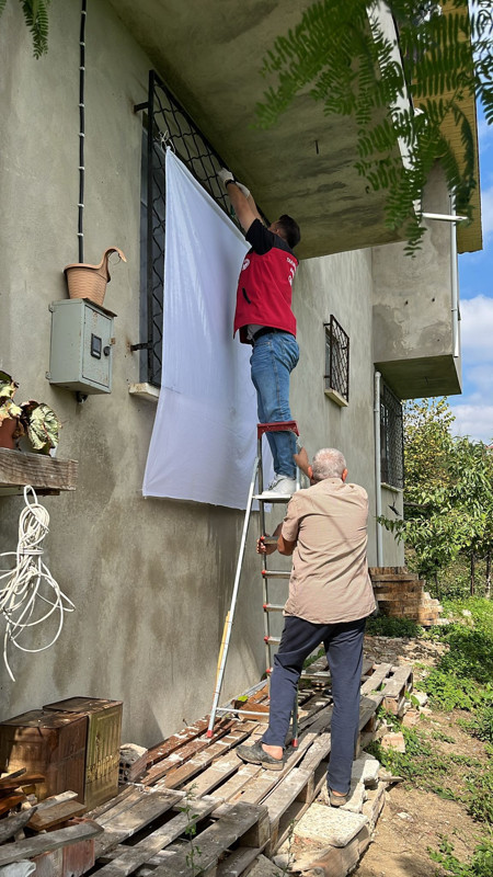 Karadeniz'in bitmeyen çilesi artarak çoğalmaya devam ediyor! Vatandaşlar önlem üzerine önlem alıyor - Resim: 2