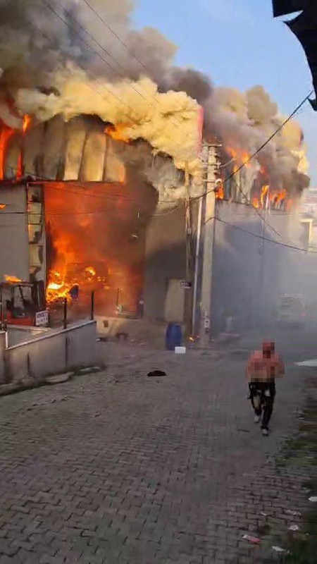 Kocaeli'deki fabrikada yangın faciası! 6 kişinin kimlikleri belli oldu: O detay yürekleri parçaladı! - Resim: 1