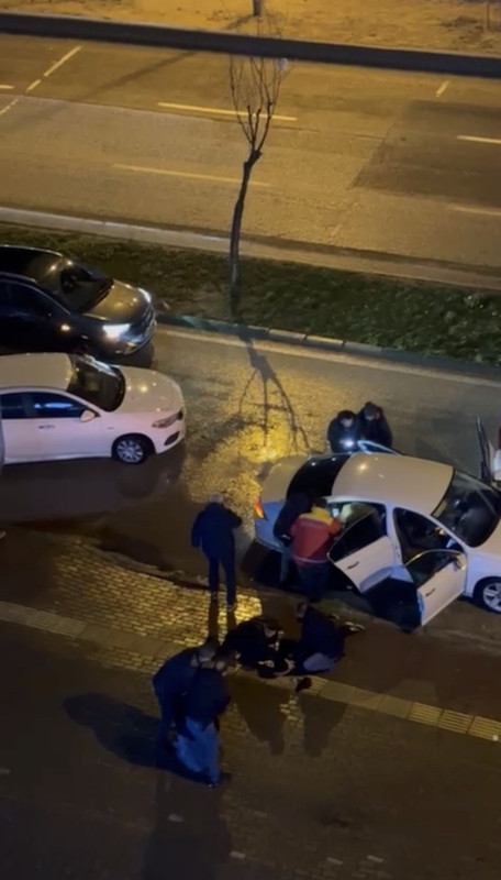 Benzin istasyonunda nefes kesen operasyon! Pompacı kılığına girdi, bombalı araba böyle yakalandı - Resim: 4