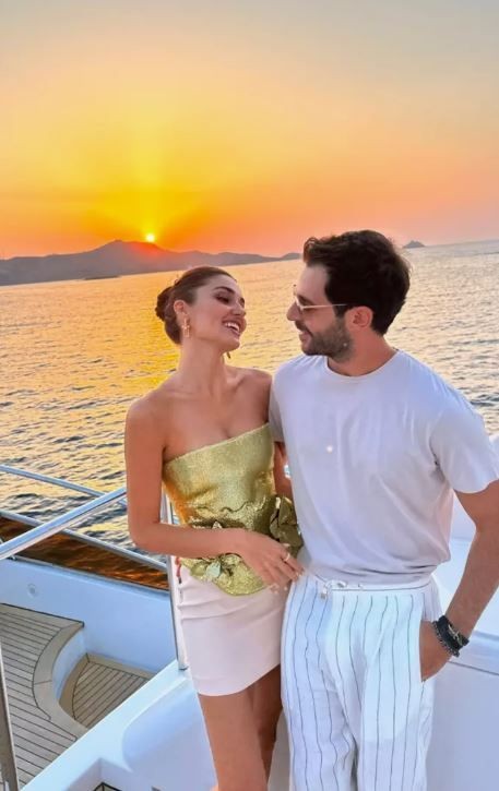 Hakan Sabancı ile aşk yaşayan Hande Erçel'den evlilik açıklaması! - Resim: 2