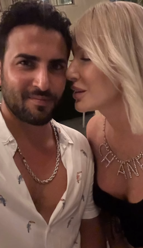 Ünlü şarkıcı Seda Sayan dolandırıcıların adını kullanarak para istediğini açıkladı! “35 bin lira kaptırdılar” - Resim: 1