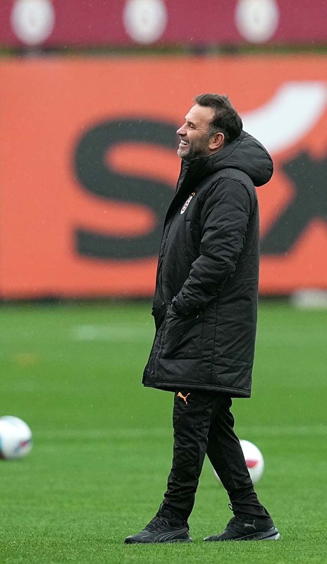 Galatasaray’dan 18 milyon euroluk karar! Okan Buruk, iki yıldızın üzerini çizdi! Sezon sonunda satılacaklar - Resim: 3
