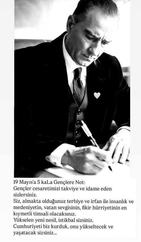 Ünlülerden 19 Mayıs paylaşımları! Sosyal medyada bayram coşkusu - Resim: 7