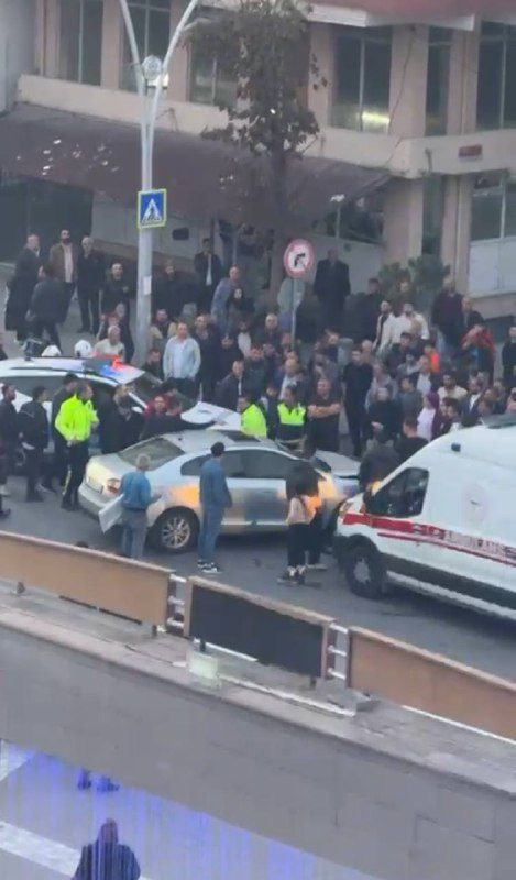 Park yeri kavgası kazaya neden oldu! Ortalık savaş alanına döndü: Kaçan sürücü yaralandı - Resim: 4