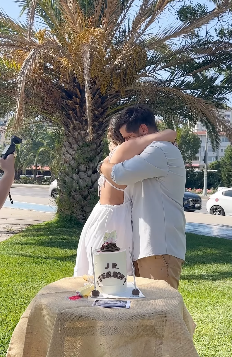 Begüm Öner ile Ceyhun Fersoy'tan beklenen açıklama geldi! Bebeklerinin cinsiyetini duyurdular - Resim: 4