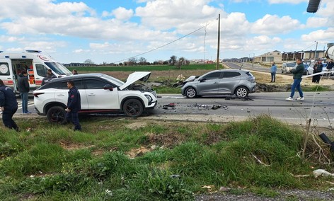 Tekirdağ'da zincirleme kaza: 3’ü askeri personel 6 yaralı - Resim : 1