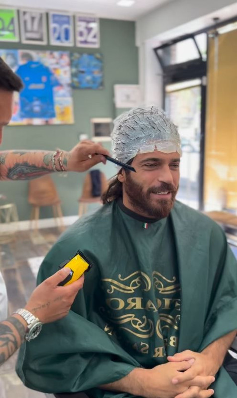 Can Yaman'dan imaj değişikliği! Sakalını ve bıyığını kestirdi, son hali şaşkınlığa sürükledi - Resim: 3