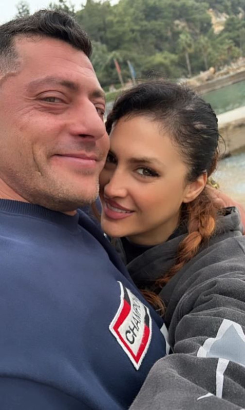 Tuğba Ekinci aradığı aşkı sonunda buldu! Yeni sevgilisiyle dudak dudağa pozlarını paylaştı - Resim: 4