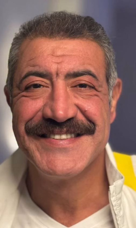 Ünlü sanatçı Hakan Altun'dan şaşırtan imaj değişikliği! "Bıyıklar kaldı, sakallar tatilde" - Resim: 3