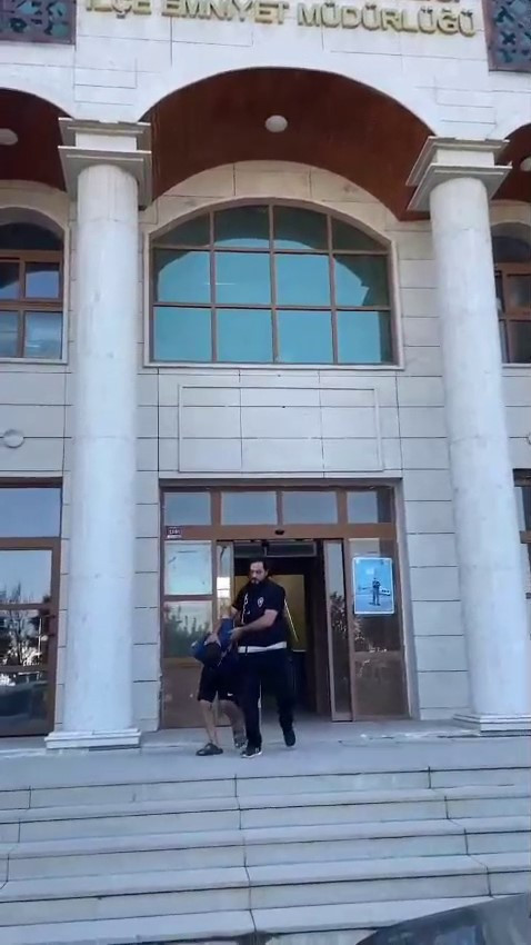 Bu görüntüler Türkiye'yi ayağa kaldırdı! Çocuklarının önünde eşini döven o cani hakkında jet karar - Resim : 3