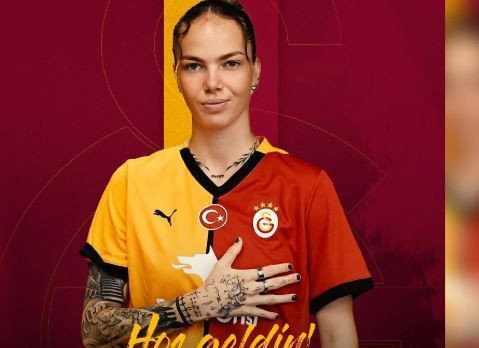 Galatasaray'dan Fenerbahçe'ye transfer oldu! İlk sözleri ortalığı karıştırdı - Resim: 5