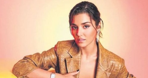 Hande Erçel, Sabancıların gözde bekarı ile aşk yaşıyor! İşte gizli gizli buluştukları yer - Resim: 1