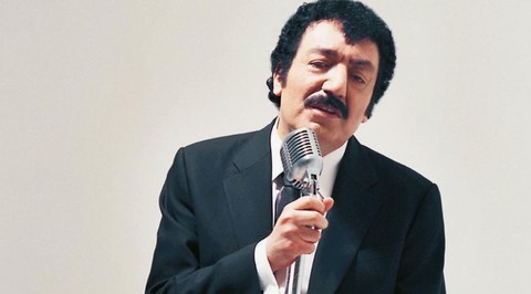 Arabeskin Baba'sı Müslüm Gürses'in ölümünün üzerinden 12 yıl geçti! Usta sanatçı mezarı başında anıldı - Resim: 1