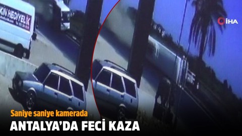 Tur midibüsünün kaza anı kamerada