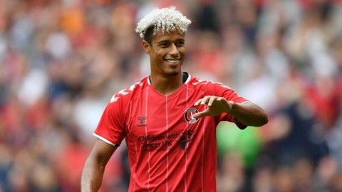 Galatasaray'a yeni golcü: Lyle Taylor