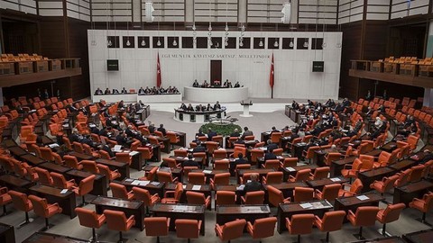 Meclis'e sunuldu... İşten çıkarma yasağı Haziran 2021’e kadar uzayabilecek