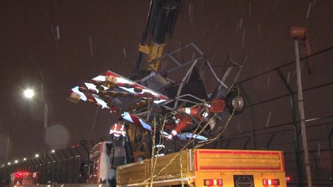 İstanbul'da feci kaza!.. Korkunç şekilde can verdiler!