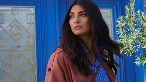 Tuba Büyüküstün'ün yeni dizisi için bakın kimlerle görüşülüyor!