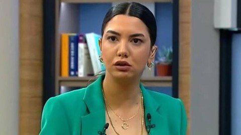 Muhabirlikten sunuculuğa... Fulya Öztürk'ün ilk muhabir olduğu zamanlardaki estetiksiz hali çok şaşırttı - Resim: 1