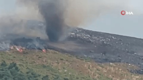 Portekiz’de orman yangını sırasında alev hortumu oluştu