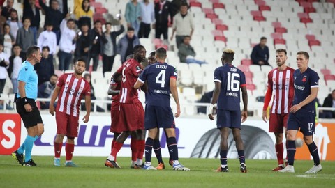 UEFA Konferans Ligi'ne Sivasspor bir puanla başladı