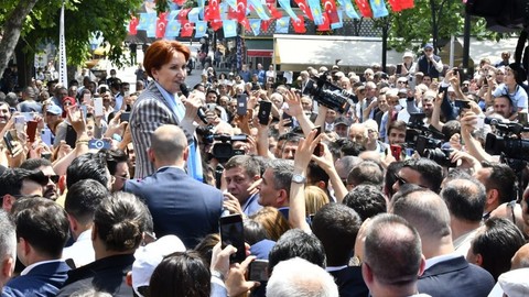 İYİ Parti teşkilatından Akşener'e adaylık çağrısı