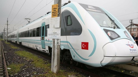 İlk Milli Elektrikli Tren Seti ziyarete açıldı