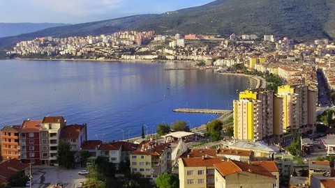 Bursa'da sürpriz istila... Her tarafı işgal ettiler... Binlercesi Bir anda her yeri kapladılar, hiç boşluk bırakmadılar.  Bu çok ani oldu