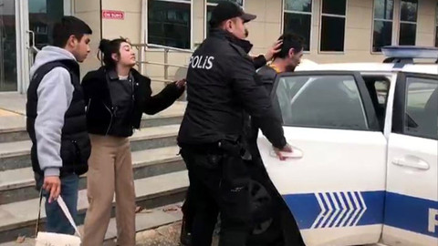 Eski eşini silahla rehin aldı, kızı "Sanki suç işledi!" dedi!