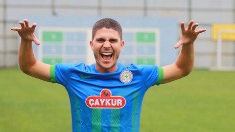 Çaykur Rizespor’da ayrılık! Yıldız futbolcu kiralık olarak gönderdi