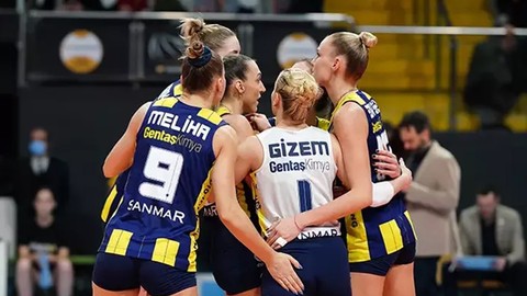 Voleybolda dev derbinin galibi Fenerbahçe Opet oldu: 3-1