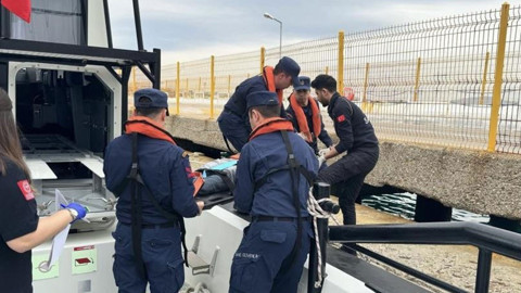 Bozcaada’da rahatsızlanan vatandaş tahliye edildi