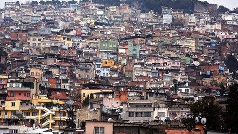 Anayasa Mahkemesi'nden 'gecekondu' kararı: Doğrudan yıkım yapılamaz