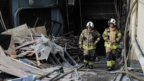 Üsküdar'da kafede yangın çıktı