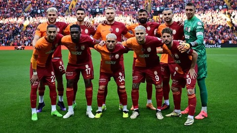 Galatasaraylılar sevinçten çıldıracak! Son durumu merak konusu olmuştu! Okan Buruk’tan o futbolcu için flaş açıklama