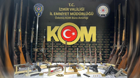 Ödemiş'teki yasa dışı silah ticareti operasyonunda çok sayıda tabanca ele geçirildi! 1 kişi gözaltına alındı