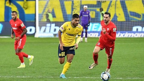 Göztepe, yeni sol bekini açıklamaya hazırlanıyor