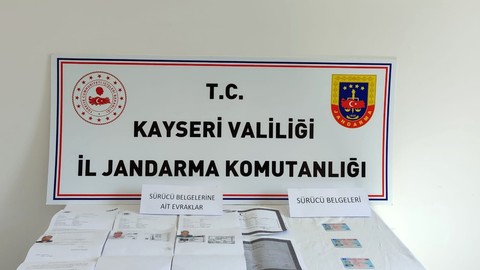 Kayseri'de ehliyet sınavlarında resmi belgede sahtecilik yapan 4 kişi yakalandı!