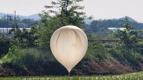 Kuzey Kore ve Güney Kore arasından balon savaşı büyüyor! Güney Kore'den karşı atak geldi!