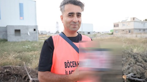 Herkesin korktuğu o sıra dışı hayvanı besliyor!
