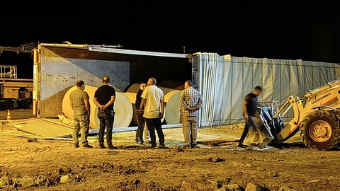 Afyonkarahisar’da feci kaza! Rulo kağıt taşıyan tır devrildi! Trafik bir süre aksadı