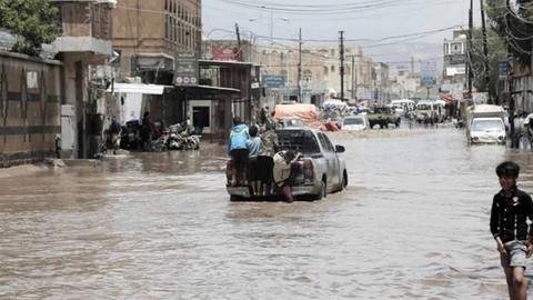 Yemen'de sel felaketi sonrası hasar büyük! Hükümet yardım talebinde bulundu!