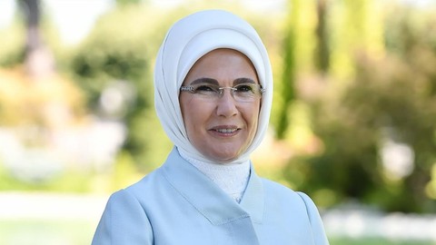 Emine Erdoğan'dan yeni eğitim öğretim yılı mesajı