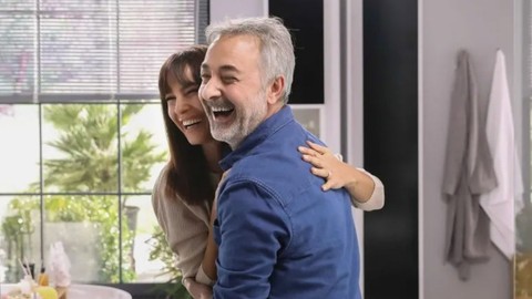29 yıllık eşi Mehmet Aslantuğ'dan boşanan Arzum Onan'ın yeni aşkı belli oldu! ABD'ye kadar gitti