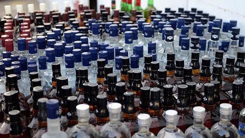 İstanbul'da içtikleri içki sonları oldu! Zehirlenen 6 kişiden 2'si hayatını kaybetti