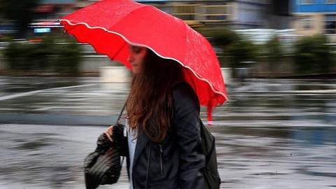 Meteoroloji'den kritik uyarı: Türkiye kuvvetli sağanak yağmurun etkili altında! Özellikle 5 il dikkat