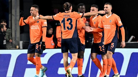 Başakşehir sahasında Heidenheim'i rahat geçti